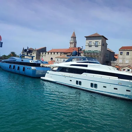 Haus Am Trogir, Mala Mora * Traù