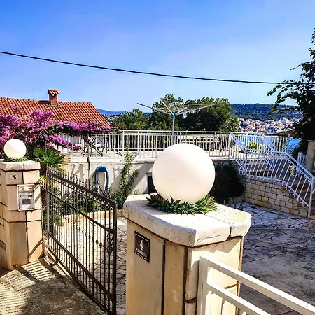 Daire Haus Am Trogir, Mala Mora *